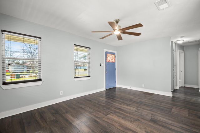 1404 Vargas RD, Austin, TX 78741