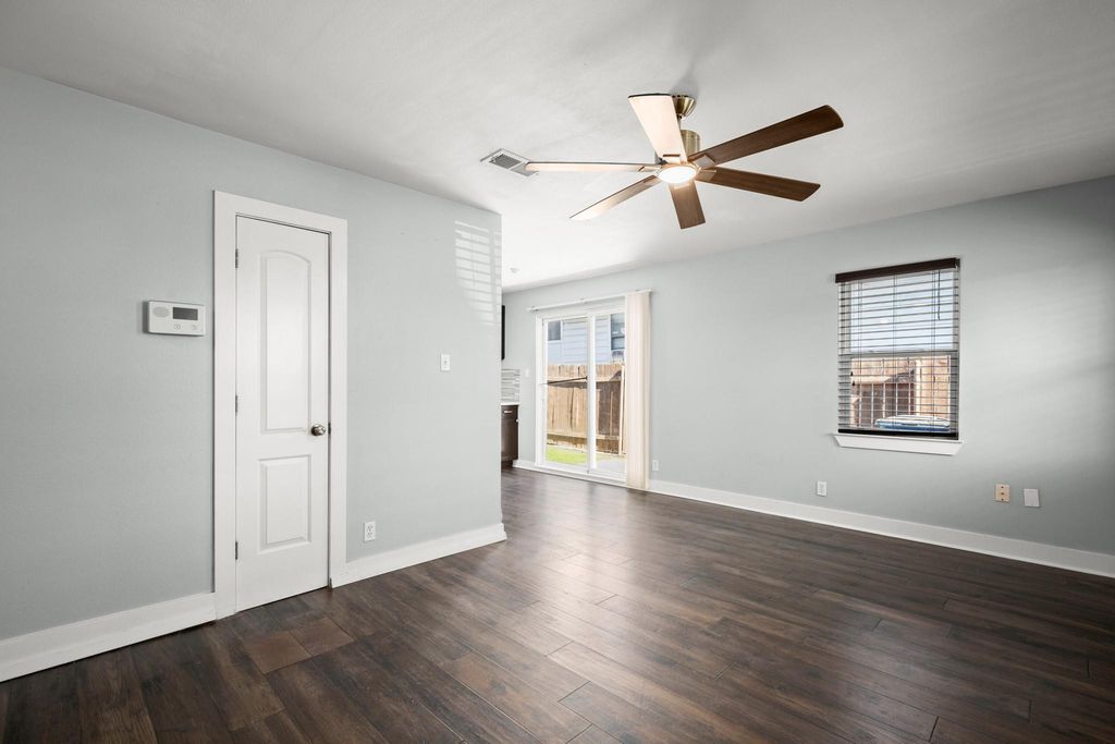 1404 Vargas RD, Austin, TX 78741