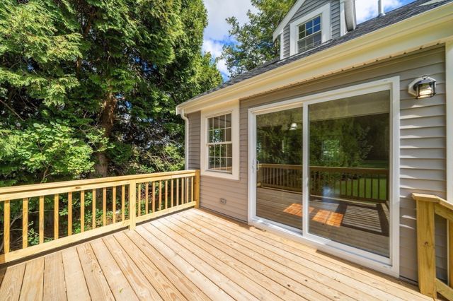547 Turnpike St, Easton, MA 02375