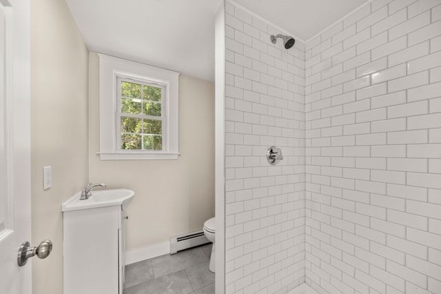 547 Turnpike St, Easton, MA 02375