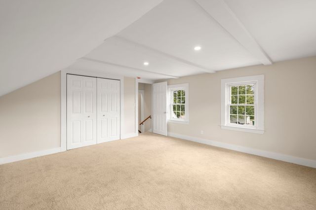 547 Turnpike St, Easton, MA 02375