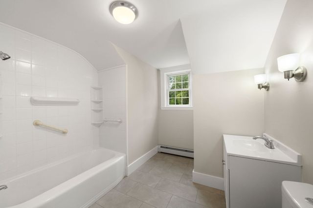 547 Turnpike St, Easton, MA 02375