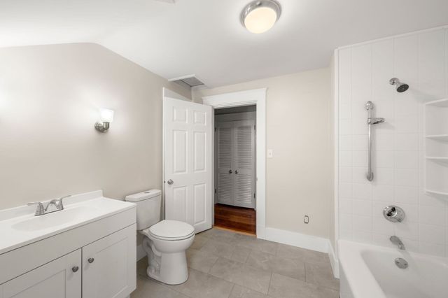 547 Turnpike St, Easton, MA 02375