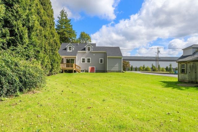 547 Turnpike St, Easton, MA 02375