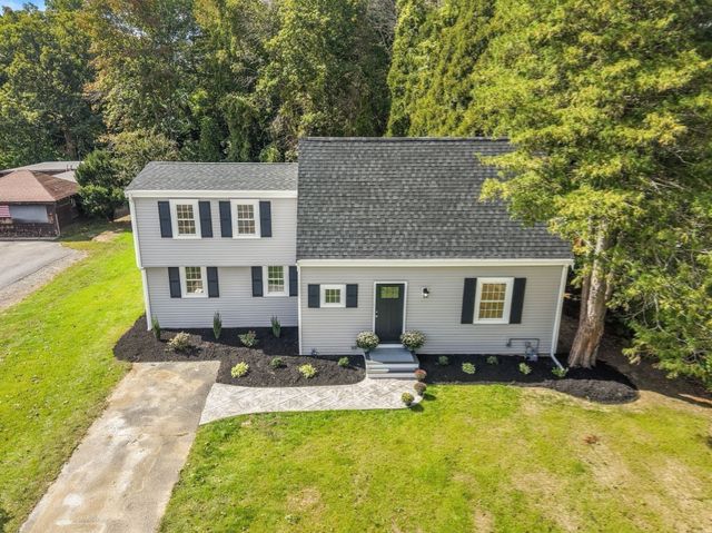 547 Turnpike St, Easton, MA 02375