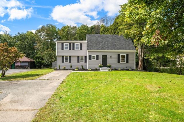 547 Turnpike St, Easton, MA 02375
