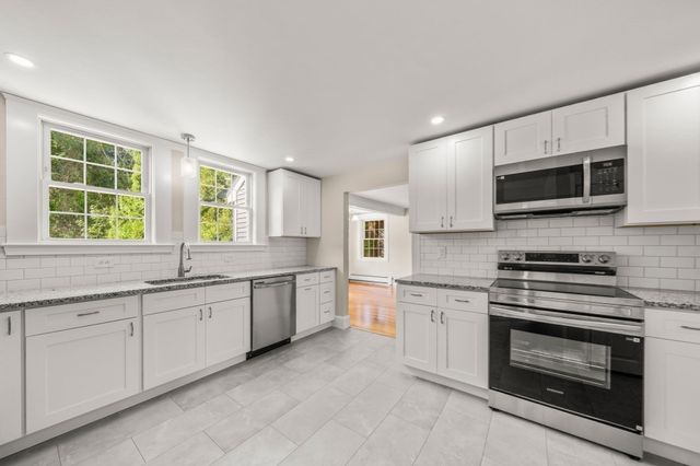 547 Turnpike St, Easton, MA 02375