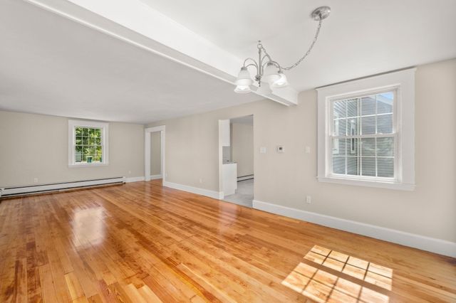 547 Turnpike St, Easton, MA 02375