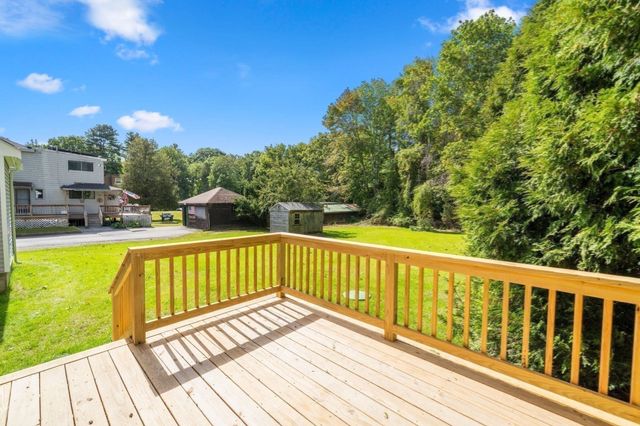 547 Turnpike St, Easton, MA 02375