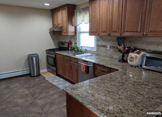 490 Van Emburgh Avenue, Ridgewood, NJ 07450