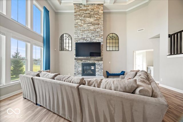 15154 Blue Ribbon Boulevard, Fishers, IN 46040