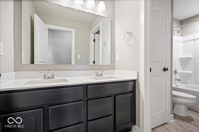 15154 Blue Ribbon Boulevard, Fishers, IN 46040