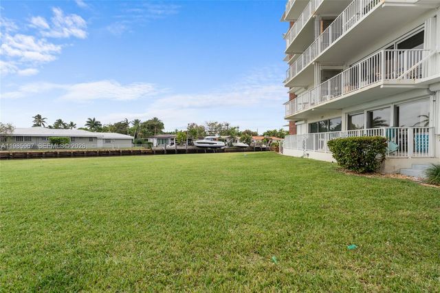 1700 NE 105th St 505, Miami Shores, FL 33138