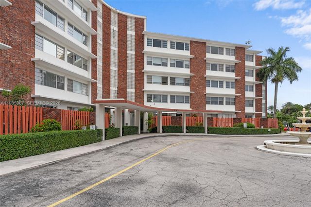 1700 NE 105th St 505, Miami Shores, FL 33138