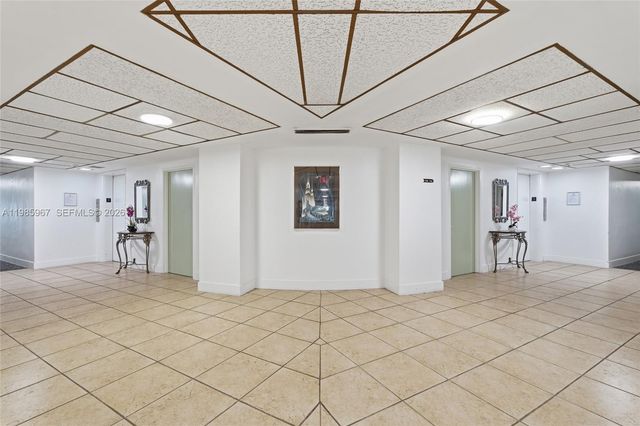 1700 NE 105th St 505, Miami Shores, FL 33138