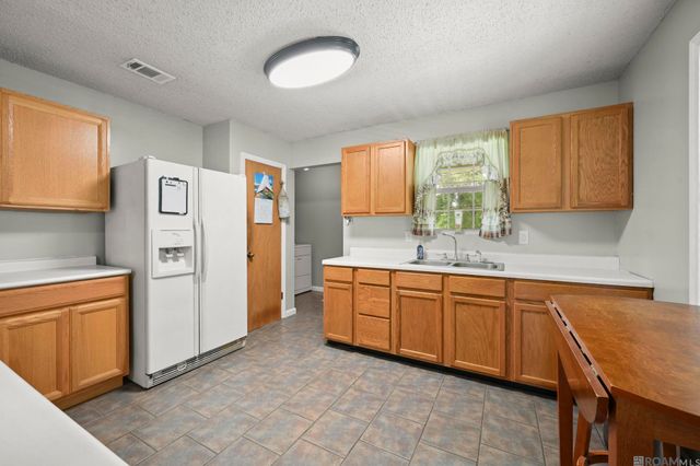 18199 Beechwood, Prairieville, LA 70769