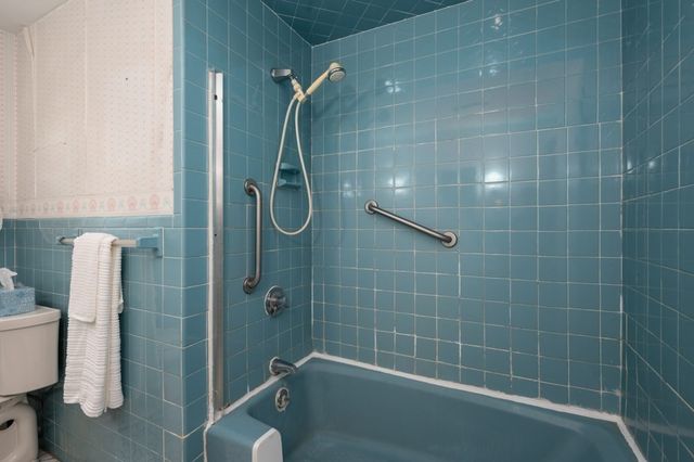 45 Hobson St, Saugus, MA 01906