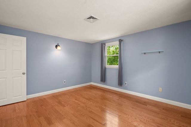 45 Hobson St, Saugus, MA 01906