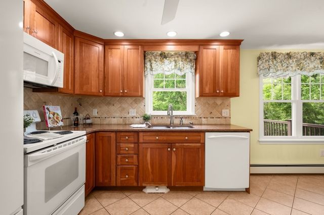 45 Hobson St, Saugus, MA 01906