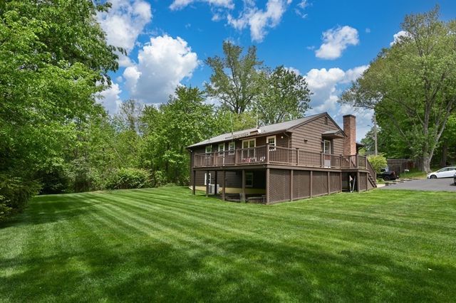 45 Hobson St, Saugus, MA 01906