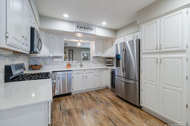 14310 Oak Shadows, San Antonio, TX 78232