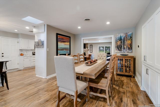 14310 Oak Shadows, San Antonio, TX 78232