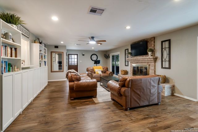 14310 Oak Shadows, San Antonio, TX 78232