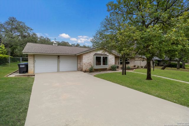 14310 Oak Shadows, San Antonio, TX 78232