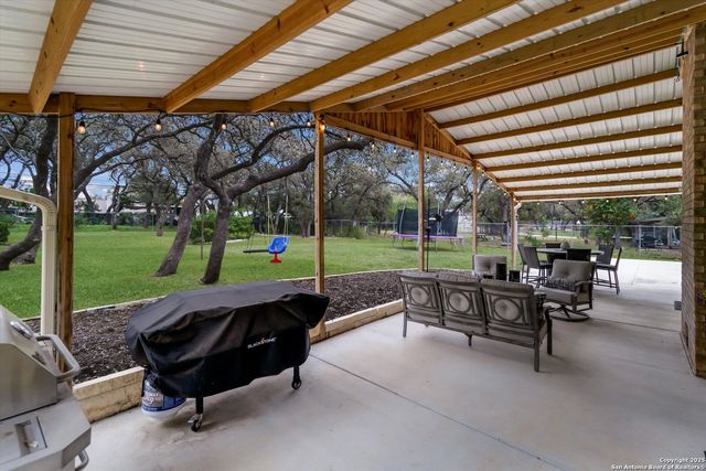 14310 Oak Shadows, San Antonio, TX 78232