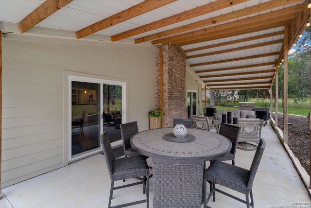 14310 Oak Shadows, San Antonio, TX 78232