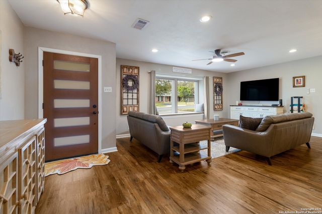 14310 Oak Shadows, San Antonio, TX 78232