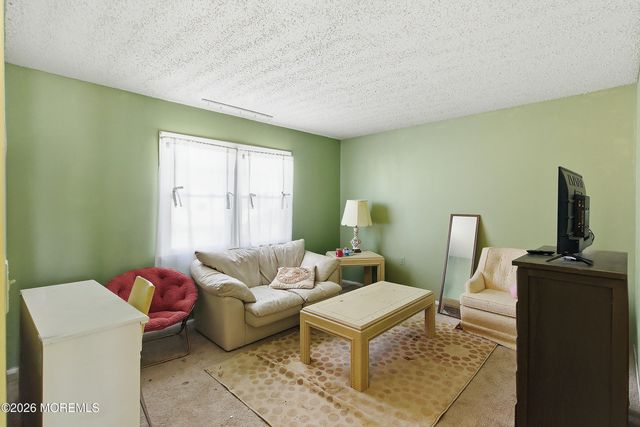 15 Standish Drive, Howell, NJ 07731