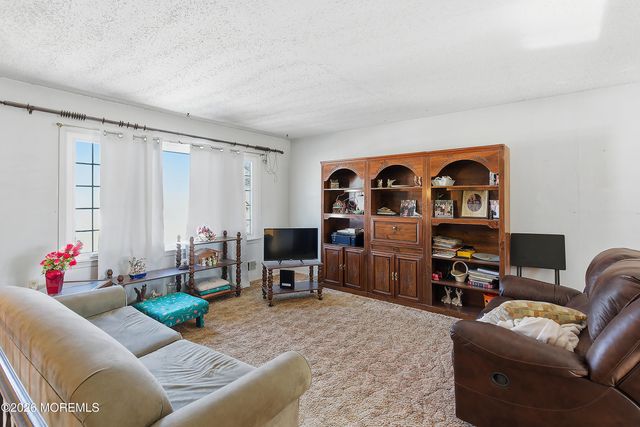 15 Standish Drive, Howell, NJ 07731