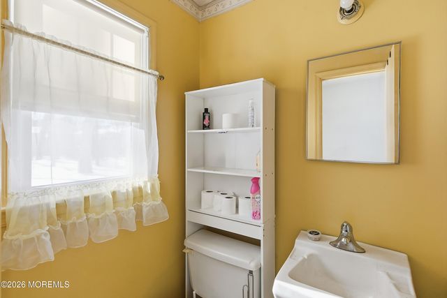 15 Standish Drive, Howell, NJ 07731