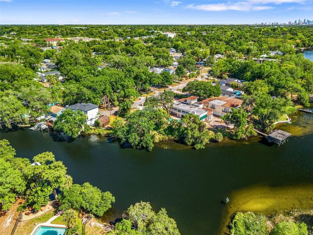 323 W HANLON STREET, Tampa, FL 33604