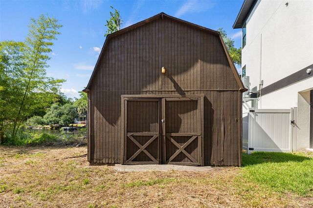 323 W HANLON STREET, Tampa, FL 33604