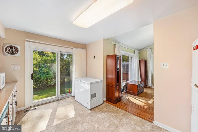 914 WESTDALE PL, Springfield, PA 19064