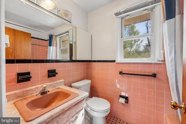 914 WESTDALE PL, Springfield, PA 19064