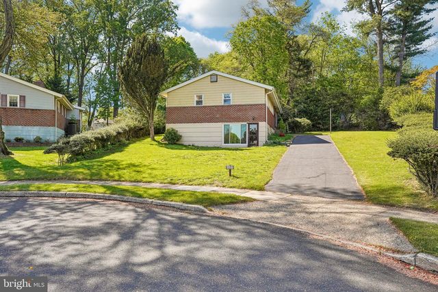 914 WESTDALE PL, Springfield, PA 19064