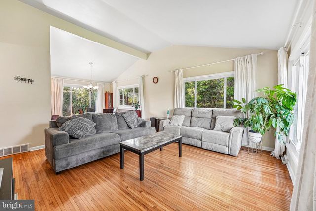 914 WESTDALE PL, Springfield, PA 19064