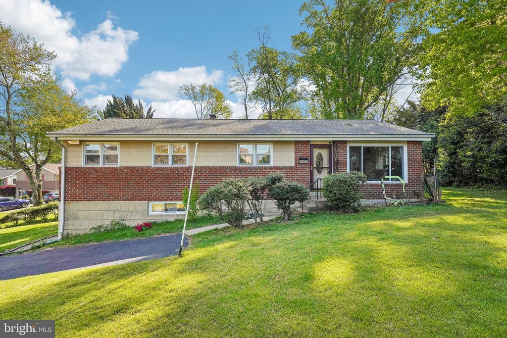 914 WESTDALE PL, Springfield, PA 19064