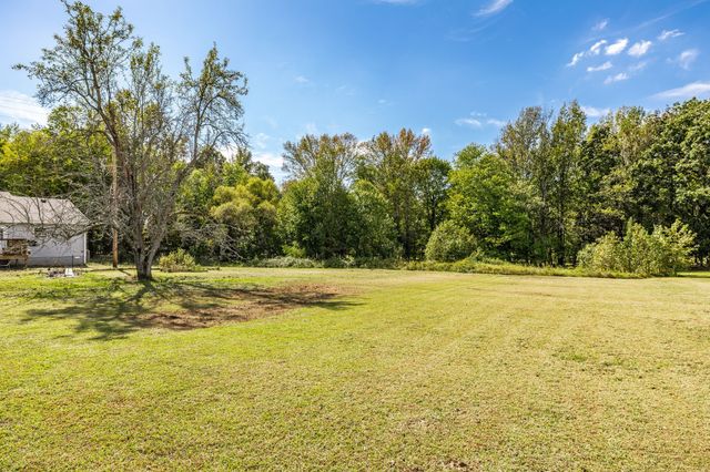 2995 Oak Grove Church Rd, Bethpage, TN 37022