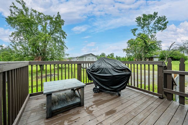 2995 Oak Grove Church Rd, Bethpage, TN 37022