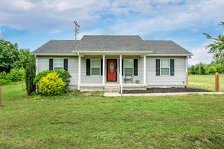 2995 Oak Grove Church Rd, Bethpage, TN 37022
