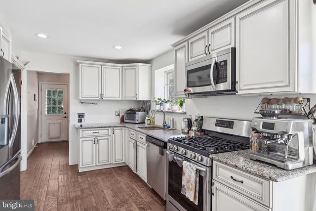 18 ASHLAWN RD, Malvern, PA 19355