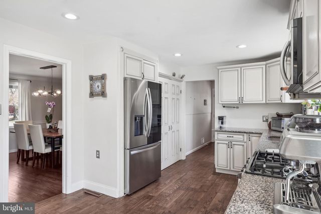 18 ASHLAWN RD, Malvern, PA 19355