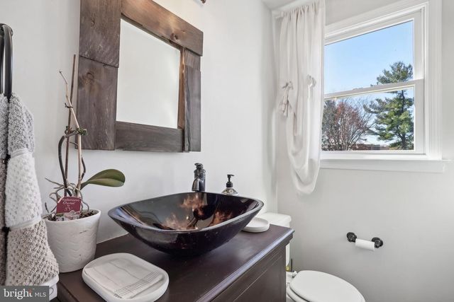 18 ASHLAWN RD, Malvern, PA 19355