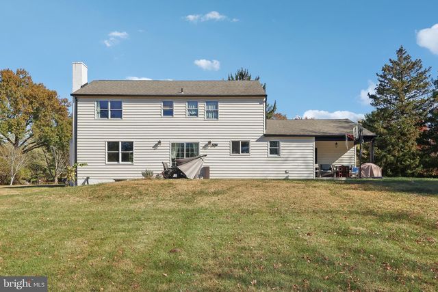 18 ASHLAWN RD, Malvern, PA 19355