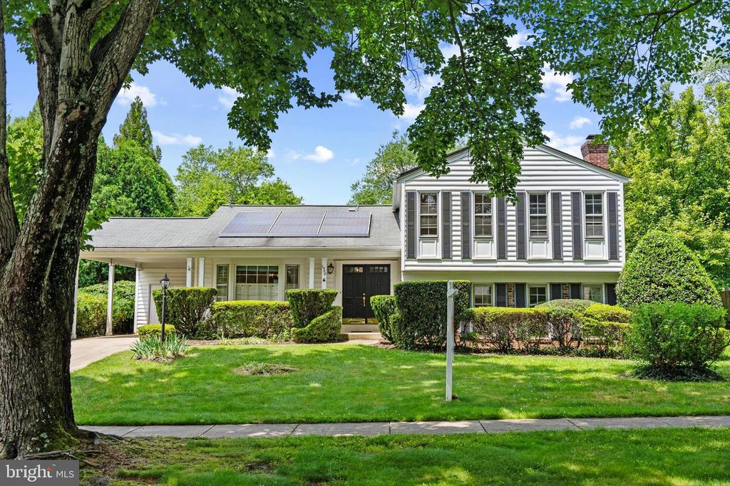 Image 1 of property listing at 1508 COLUMBIA AVE, Rockville, MD 20850