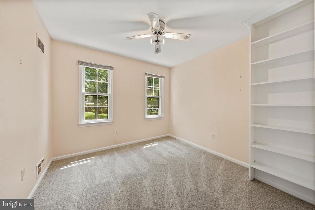 Image 14 of property listing at 1508 COLUMBIA AVE, Rockville, MD 20850